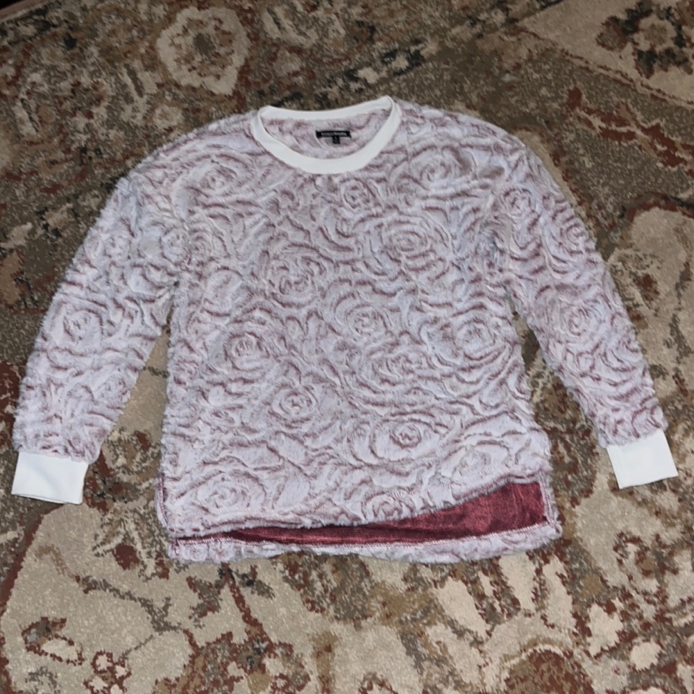 Size small maroon/white sweater. Extremely soft.